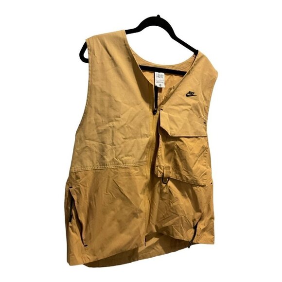 NIKE Sportswear Tech Pack Men's Vest - Picture 3 of 11